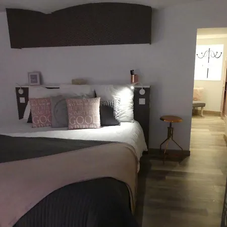 Entre Nous - La Poste شقة سوموور